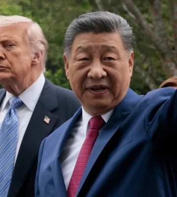 Politico: Європейці розриваються між Америкою та Китаєм
