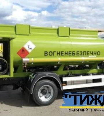 Замість пошкоджених стаціонарних у Тростянці почали працювати мобільні АЗС