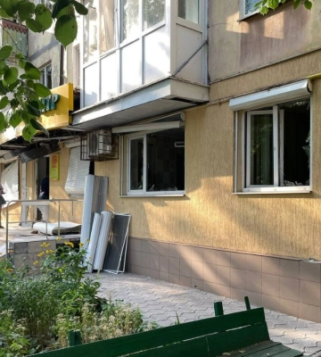 Пошкоджено дев'ять багатоповерхівок та немає газу: у Кривому Розі ліквідовують наслідки ракетної атаки