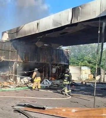 Окупанти завдали удару по АЗС на трасі Дніпро – Кривий Ріг, загинула людина – облрада