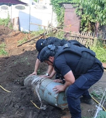 У Запоріжжі 500-кілограмова авіабомба впала біля житлового будинку