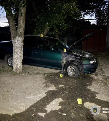 На Одещині чоловік із помсти підпалив два автомобілі свого родича