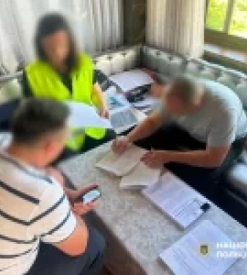 Ексдиректор держпідприємства та підприємець підозрюються у заниженому продажі 990 тонн кукурудзи