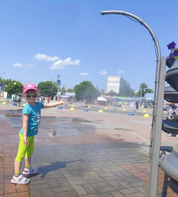 У Каневі встановили рамку‐розпилювач для води (ФОТО)