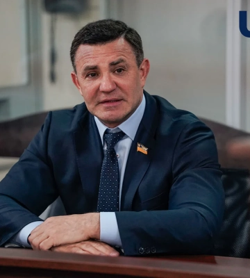 Суд назначил нардепу Тищенко залог в 10 млн грн, а также обязал носить электронный браслет
