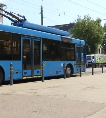 Проїзд за майже 30 гривень у Рівному: влада знову хоче підвищити тариф на громадський транспорт (ВІДЕО)