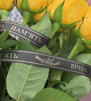 Останній шлях воїнів: на майдані Незалежності у Рівному провели в останню дорогу Андрія Рубанова та Олександра Желтова (ВІДЕО)