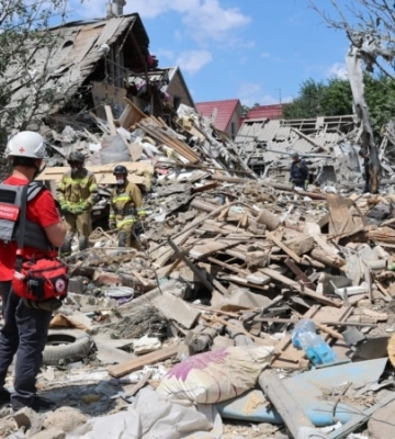 Росіяни атакували сільгосптехніку на Запоріжжі: є поранений, спалахнула пожежа