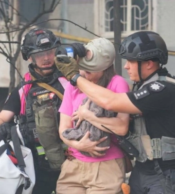 17 поранених та двоє загиблих — рашисти вдарили по Запоріжжю