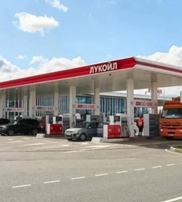 В Ялте цена бензина на АЗС взлетела до 350 рублей за литр