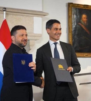 Зеленський провів розмову з прем'єр-міністром Нідерландів