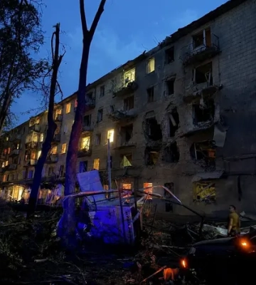 РФ атакувала Суми дронами та авіабомбами: зросла кількість постраждалих, є загиблі