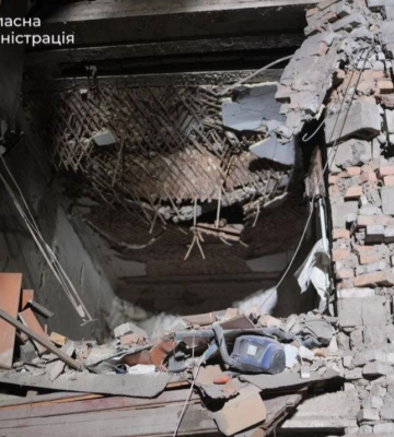 Атака на Запорожье: оккупанты попали в жилую застройку, 8 раненых