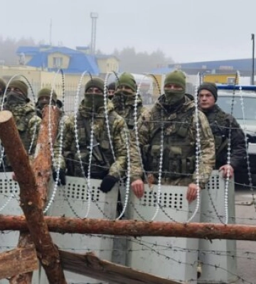 Суд визнав незаконною відмову ТЦК: окрема категорія чоловіків може виїзжати за кордон