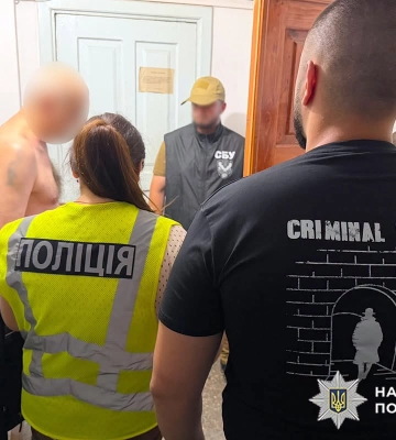 На Хмельниччині у банди наркодилерів вилучено товар на кілька мільйонів гривень. ФОТО