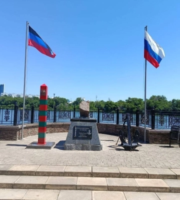 В окупованому Донецьку знесли скульптуру лева, подаровану Львовом: Садовий прокоментував