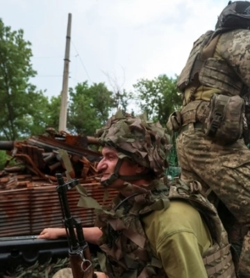 Генштаб: Сили оборони відбили по 22 російських атаки на Покровському й Слов’янському напрямках