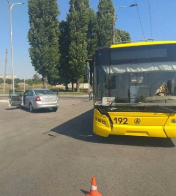 Школярам — безкоштовний тролейбус, студентам — 8 грн: нові тарифи проїзду з вересня