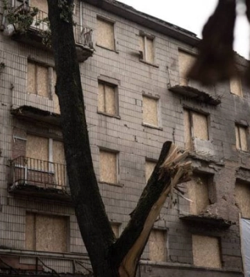 Після удару російської авіабомби по Сумах у тяжкому стані досі перебувають 4 людини