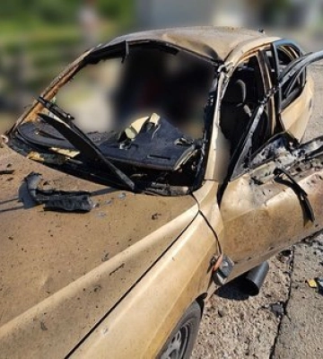 У Херсоні дрон РФ атакував цивільне авто, є жертви