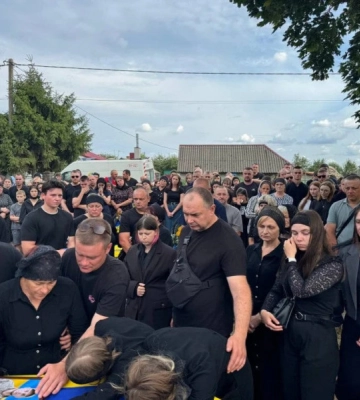 На Волині поховали 25-річного Героя Артура Фринаса