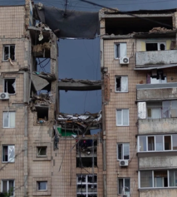Через атаку РФ у Києві постраждали четверо дітей, трьох з них госпіталізували