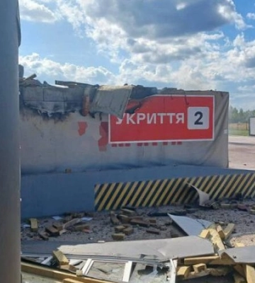 Росіяни атакували на Чернігівщині будинки, енергооб’єкти та термінал логістичної компанії