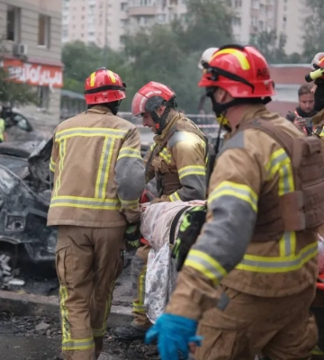 В Киеве увеличилось число жертв ночной атаки. ФОТО