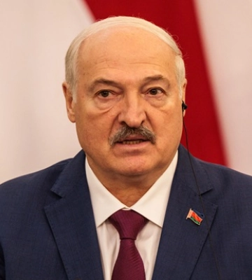Лукашенко: Білорусь не відправить військових в Україну, але є нюанс