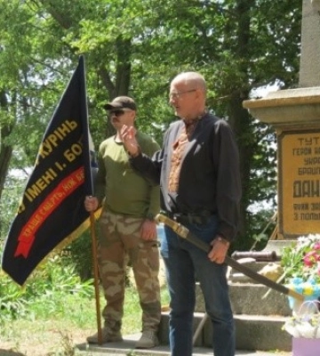 На Вінниччині облаштували місце поховання козацького полковника Данила Нечая