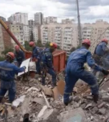 До 12 зросла кількість загиблих від російського удару по Києву