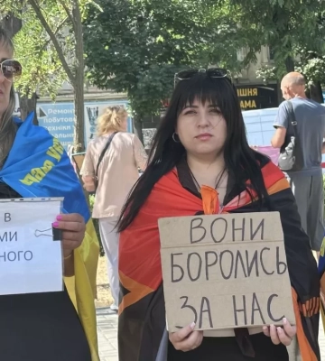 У Миколаєві понад 150 людей вийшли на акцію на підтримку військовополонених і зниклих безвісти