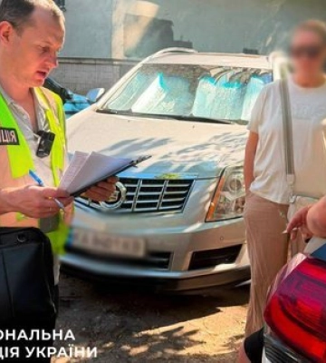 За $8,7 тис. пропонував статус "багатодітного батька": у Києві повідомили про підозру псевдоадвокату