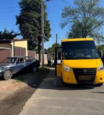 У Полтаві п'яний водій влаштував ДТП та врізався в паркан