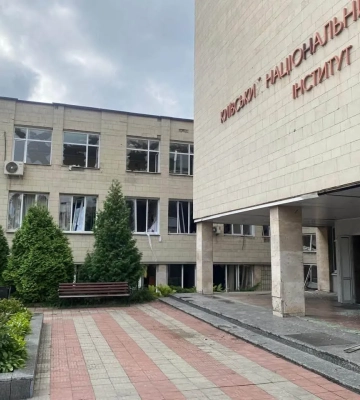 Під час атаки на Київ постраждав КНУ імені Шевченка