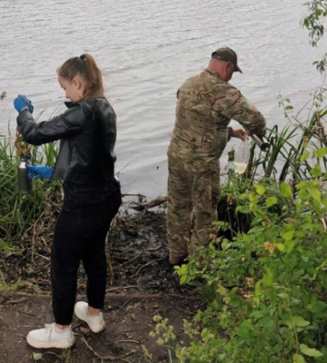 Отруєна річка та рахунок на мільйони: коростенський «Водоканал» злив хімікати в Уж і отримав ультиматум від екоінспекторів