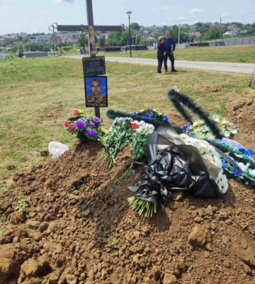 Чернівці з болем провели в останній шлях Героя Дмитра Берника