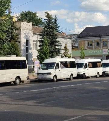 В Виннице на несколько часов остановились маршрутки: перевозчики рассказывают о жёстком задержании водителя ТЦК. ВИДЕО