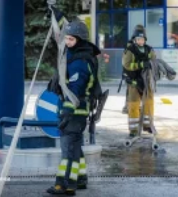 Росіяни вдарили по АЗС у Шевченківському районі Харкова: постраждала жінка