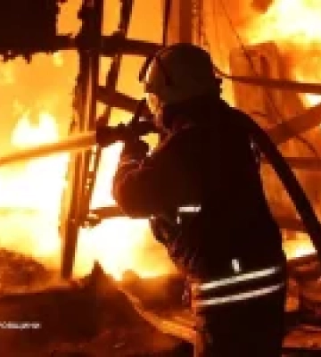 Росіяни обстріляли шість районів Дніпропетровщини, сталися пожежі