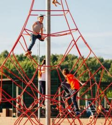 У Студентському парку Полтави планують встановити ігровий майданчик