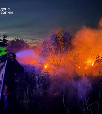 На Волині через необережність людей загорілося торфовище