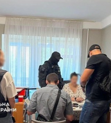 Полтысячи подделок в день: в Киеве раскрыли подпольную "полиграфию" медицинских справок для уклонистов. ФОТОРЕПОРТАЖ