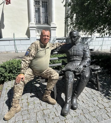 Львівська обласна рада ще до суду підтримала екскомандира 103-ї ОБрТО ЗСУ, якому вручили підозру