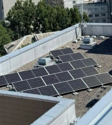 В Охматдиті встановили сонячні електростанції
