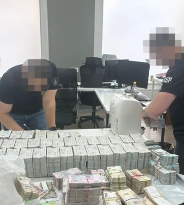 ДБР проводить слідчі дії у справі щодо закупівлі безпілотників на майже 7 млрд грн