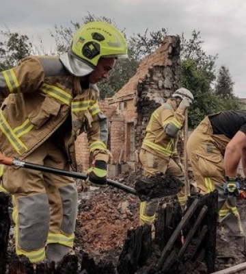 У Вишневому триває ліквідація наслідків російської атаки. ФОТОрепортаж