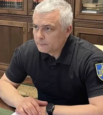 У Києві та низці областей оголосили тривогу через загрозу балістичних ракет, в Одесі є постраждалі внаслідок російської атаки