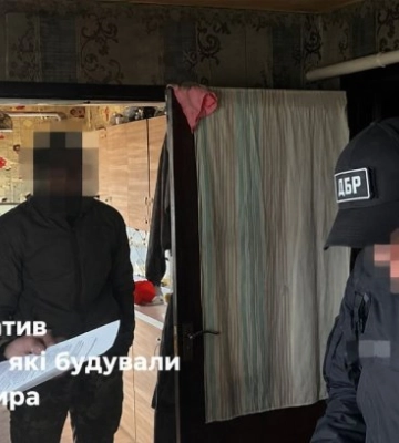 Бюджет платил военным, которые строили дом командира в Черкасской области