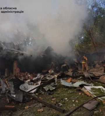 росія вдарила КАБом по Запоріжжю, поранені двоє літніх людей